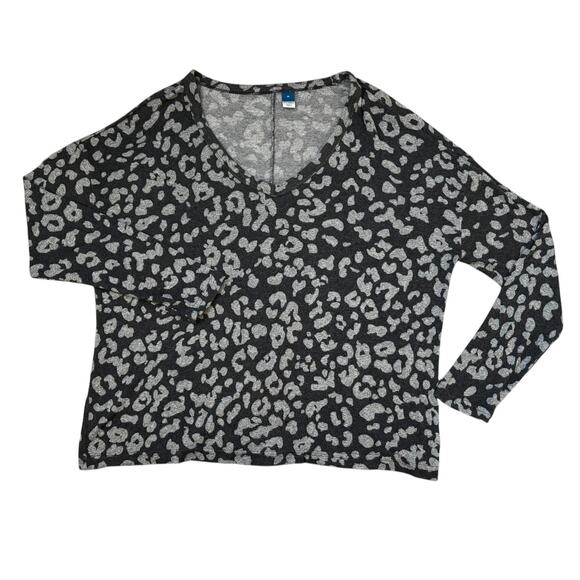 Old Navy Gray Cheetah Print V-Neck Sweater Womens Size M - Picture 1 of 7
